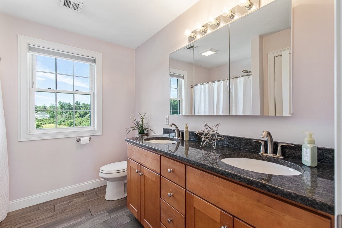 18 Blue Grass Circle, Taunton, MA Photo #28