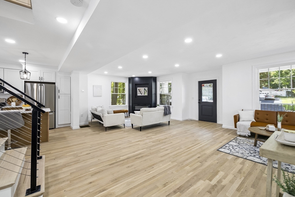 7 Wesleyan St