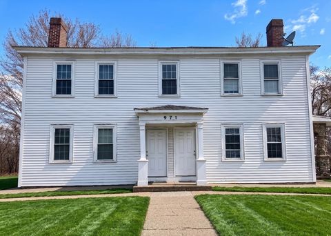 Photo of 971 Waverly St, Framingham, MA 01702 (MLS # 73504053)