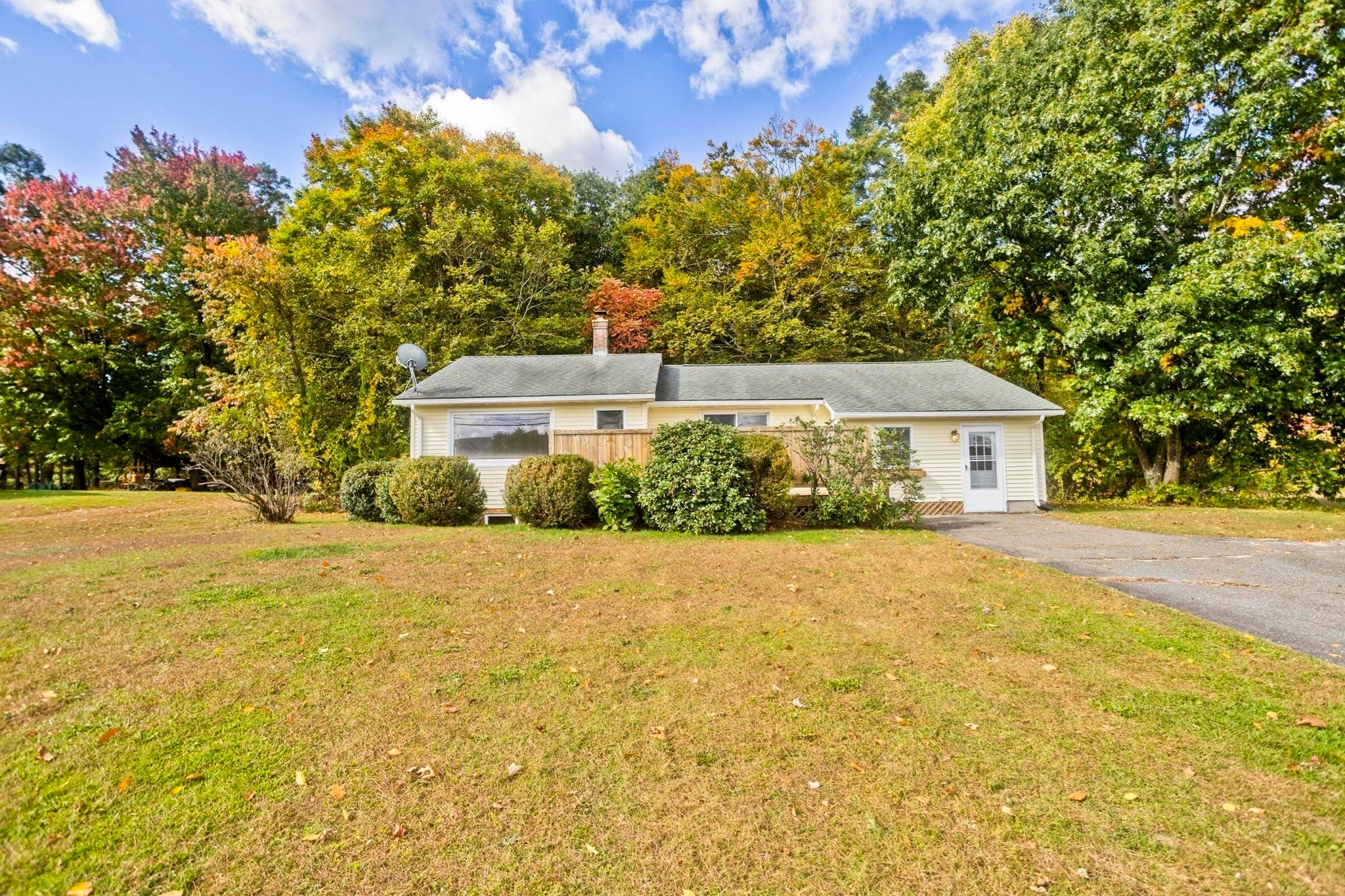 Photo of 20 Strong Street, Easthampton, MA