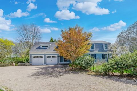 Photo of 769 Dartmouth St, Dartmouth, MA 02748 (MLS # 73510590)