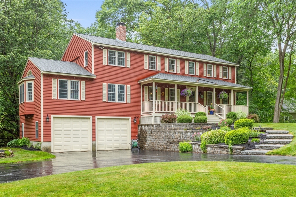 7 Colonial Drive