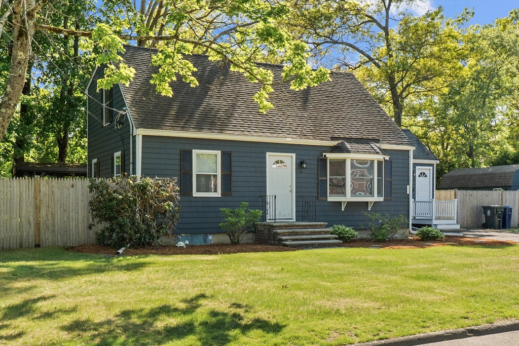 10 Fairmeadow Rd