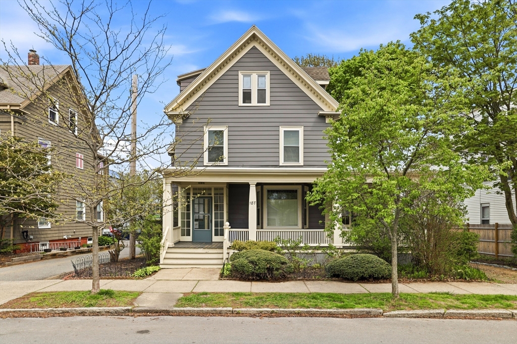 187 Burrill St #2, Swampscott, MA, 187 Burrill St #2, Swampscott, MA Photo #2