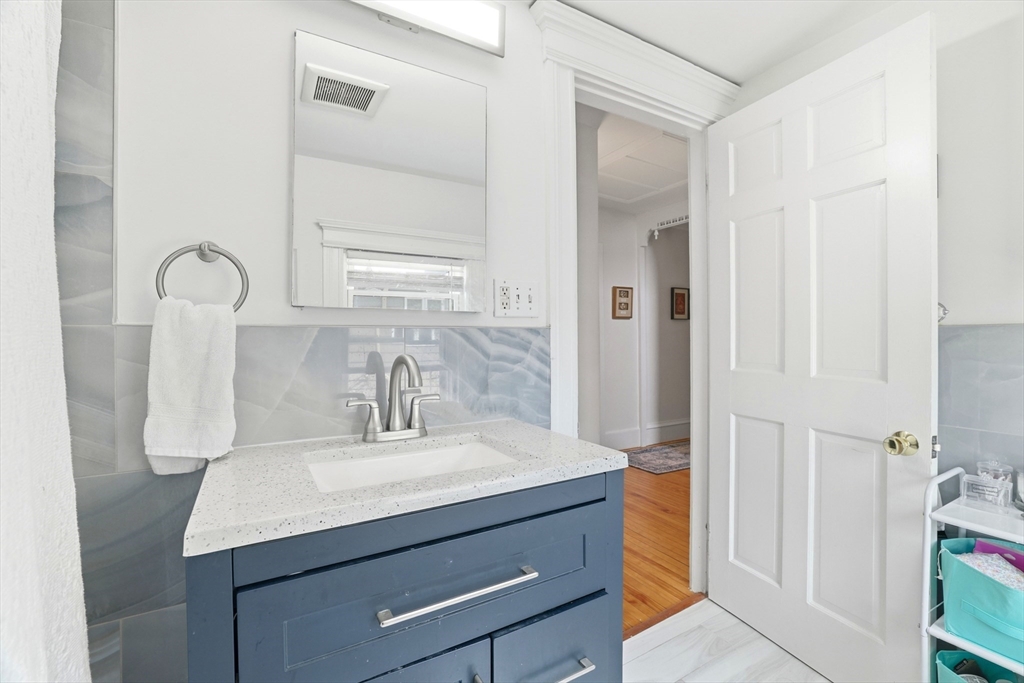 187 Burrill St #2, Swampscott, MA, 187 Burrill St #2, Swampscott, MA Photo #20