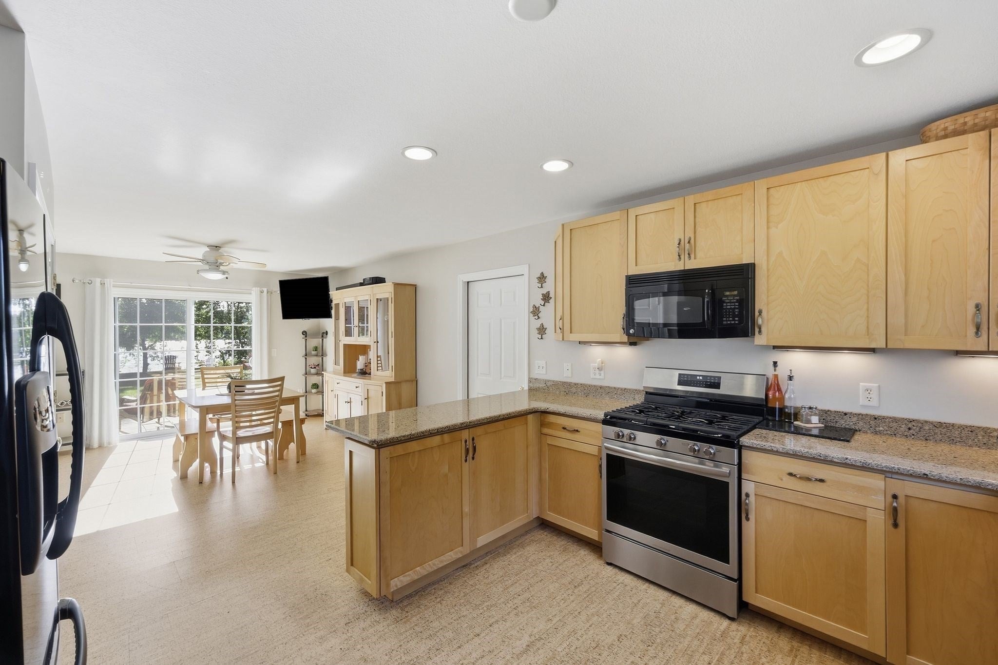 63 Autumn St, Agawam, MA, 63 Autumn St, Agawam, MA Photo #19