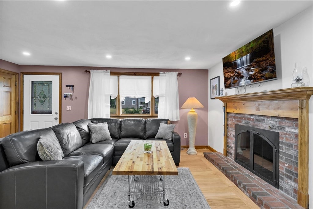 59 Swan Lake Road, Yarmouth, MA Photo #6