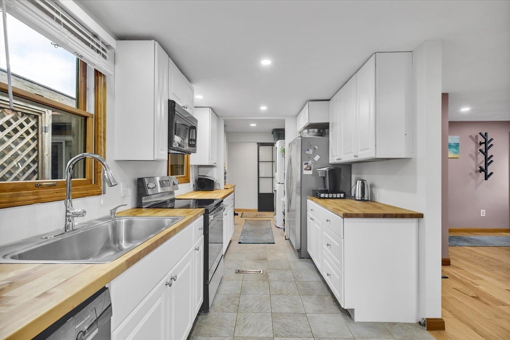 59 Swan Lake Road, Yarmouth, MA Photo #12