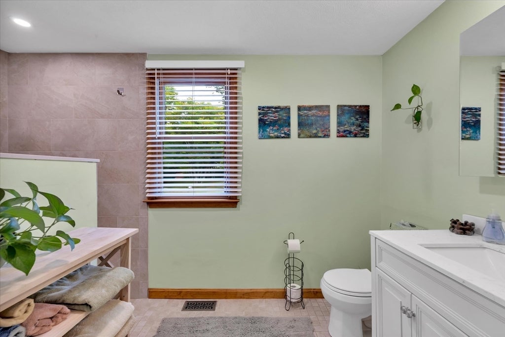 59 Swan Lake Road, Yarmouth, MA Photo #17