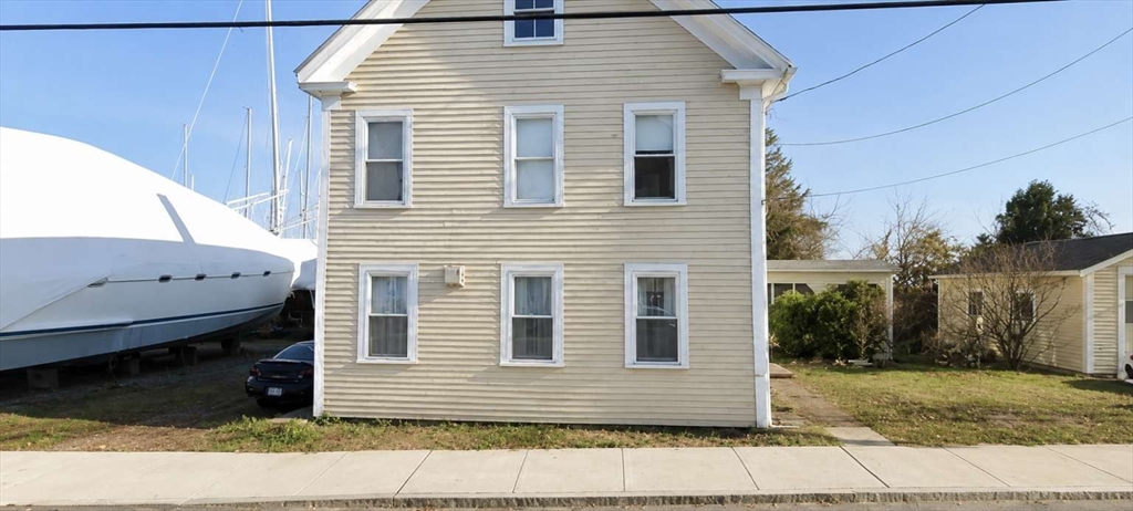 360 Merrimac Street