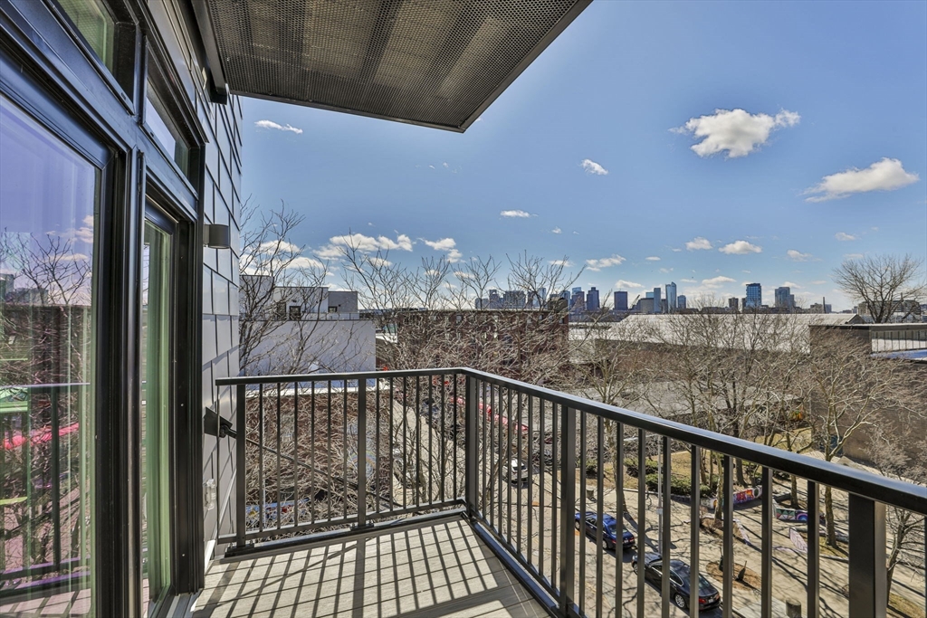301 Border St 507