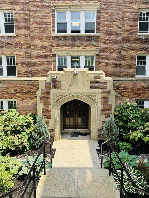 195 Thomas Burgin Parkway 212