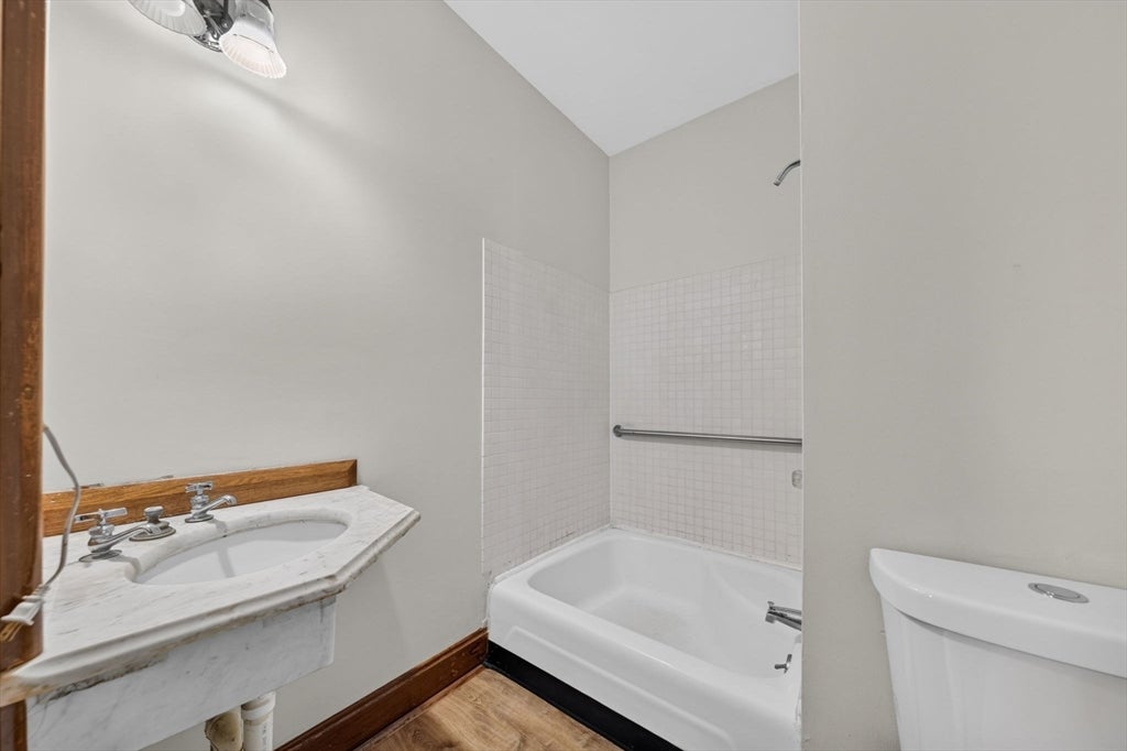 533 Locust St #5, Fall River, MA, 533 Locust St #5, Fall River, MA Photo #18