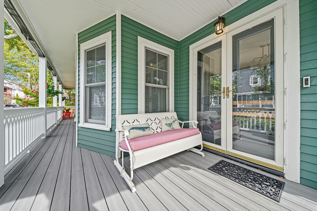 73 Tuttle St 73