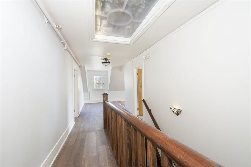963 Main St 2