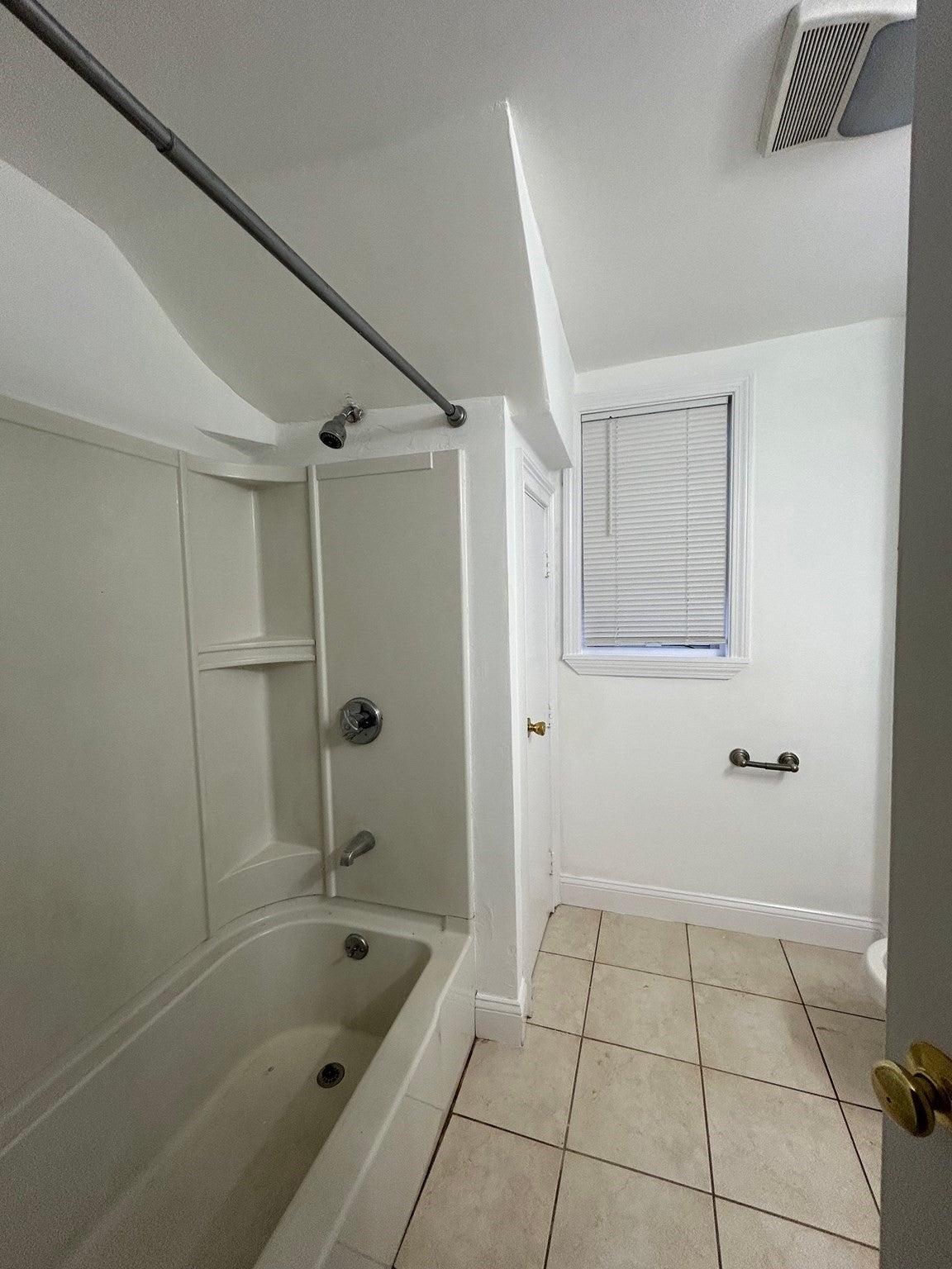 15 Bolster ST #1, Everett, MA Photo #8