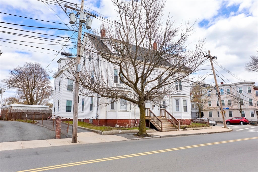 133 Chestnut St