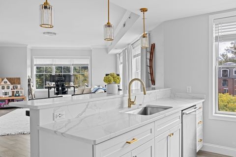 131 Eliot St 312 Milton MA 02186