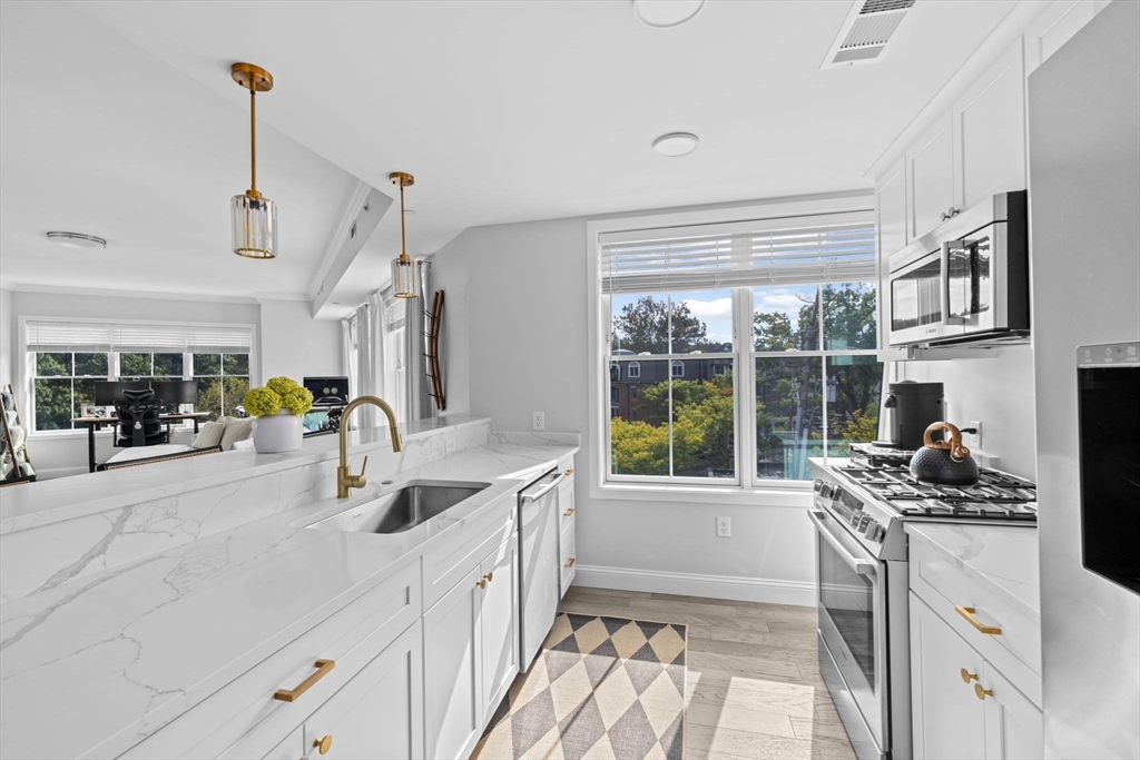 131 Eliot St 312
