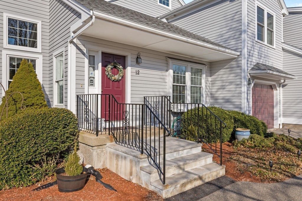 12 Spring Lane 12