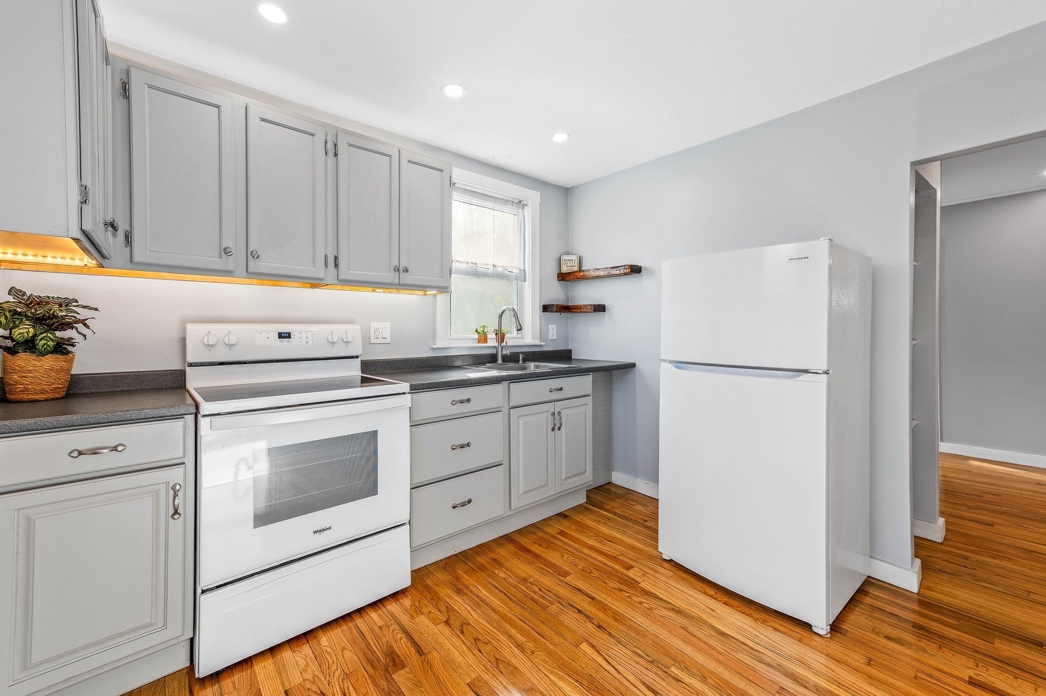 31 Cocasset St #2, Foxboro, MA, 31 Cocasset St #2, Foxboro, MA Photo #9