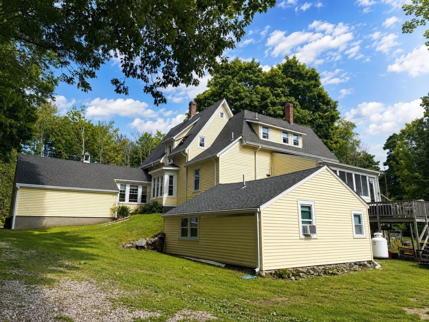 437 High St