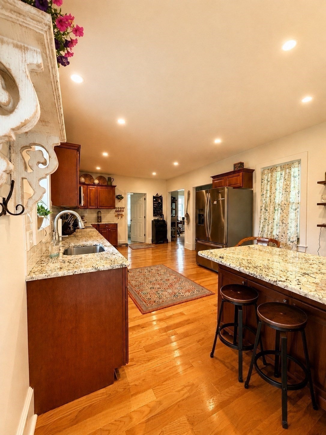 437 High St, Hanson, MA Photo #6