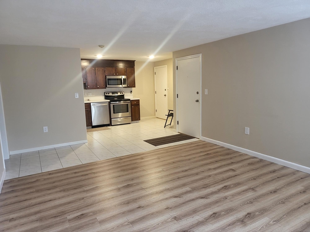 1 Hallmark Gardens 1