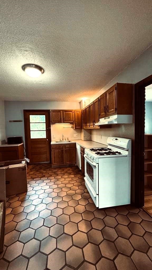 62 River St #3, Cambridge, MA, 62 River St #3, Cambridge, MA Photo #2