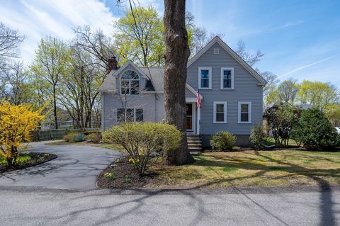 11 Swett St Mansfield MA 02048