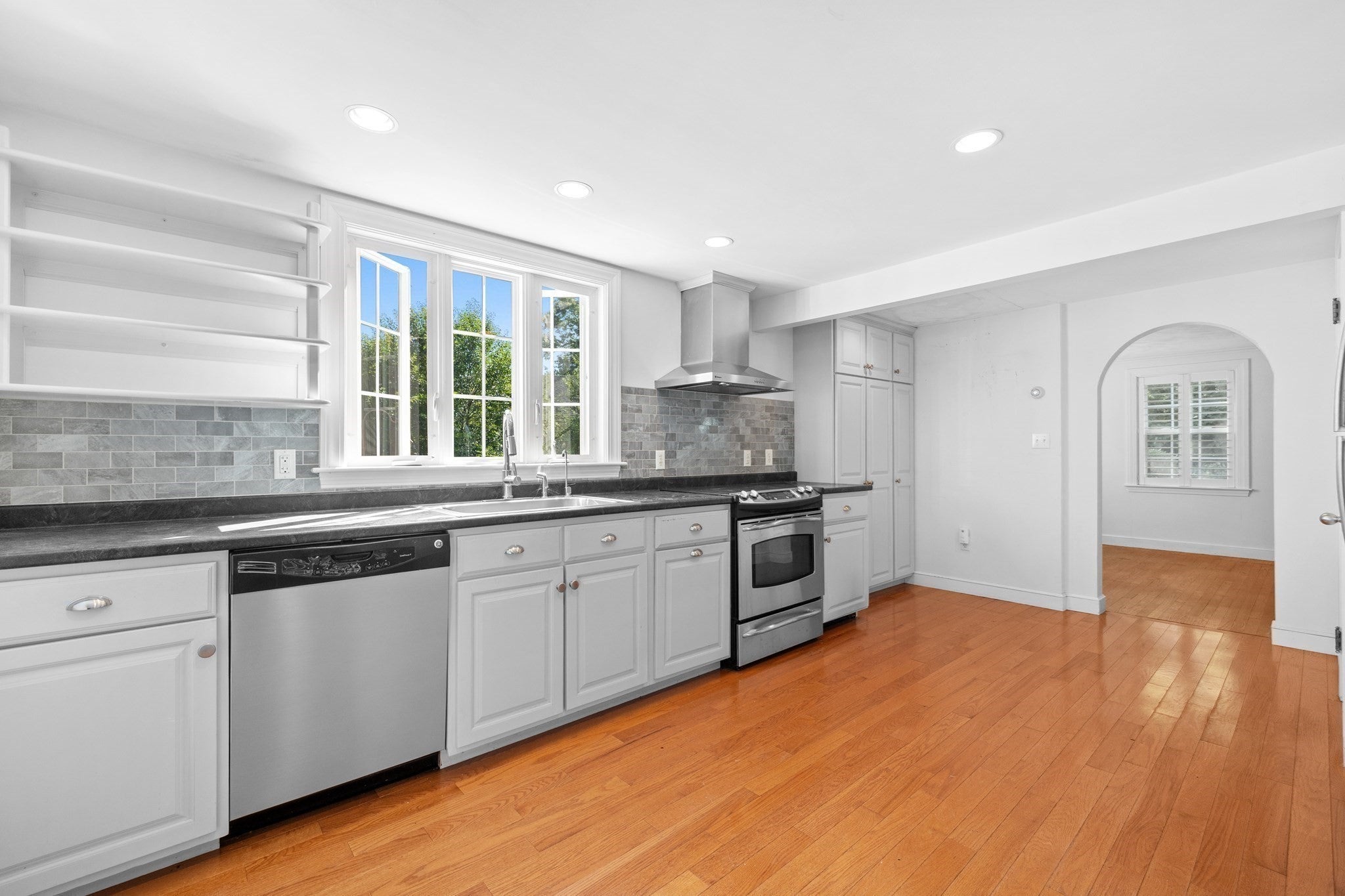 66 Prospect Street, Hingham, MA Photo #7