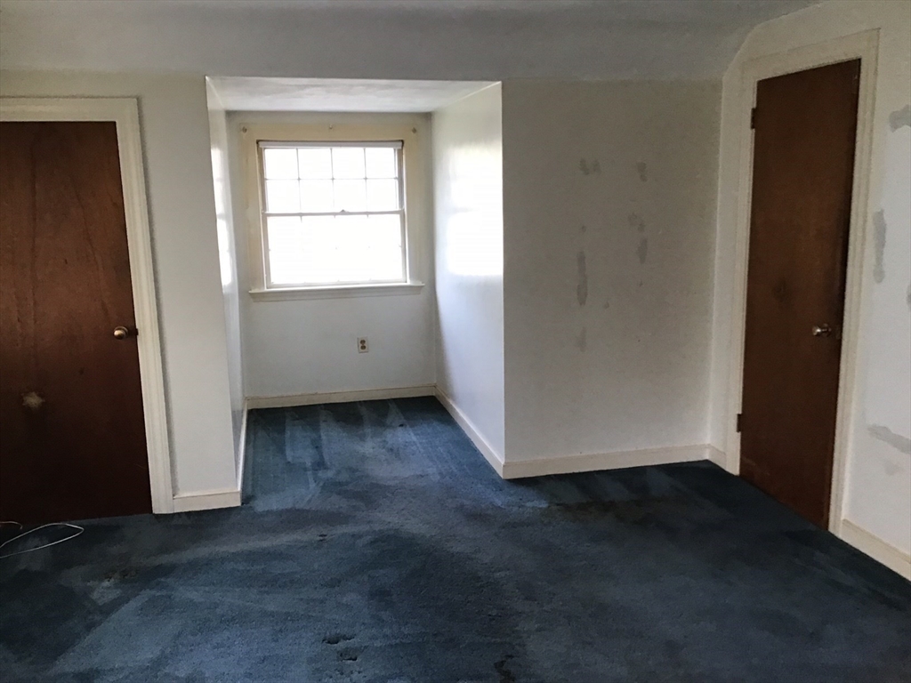14 Locust St, Woburn, MA Photo #14