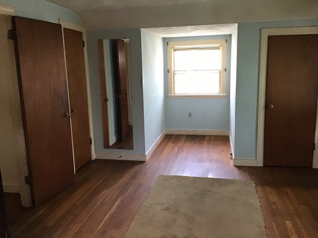 14 Locust St, Woburn, MA Photo #15