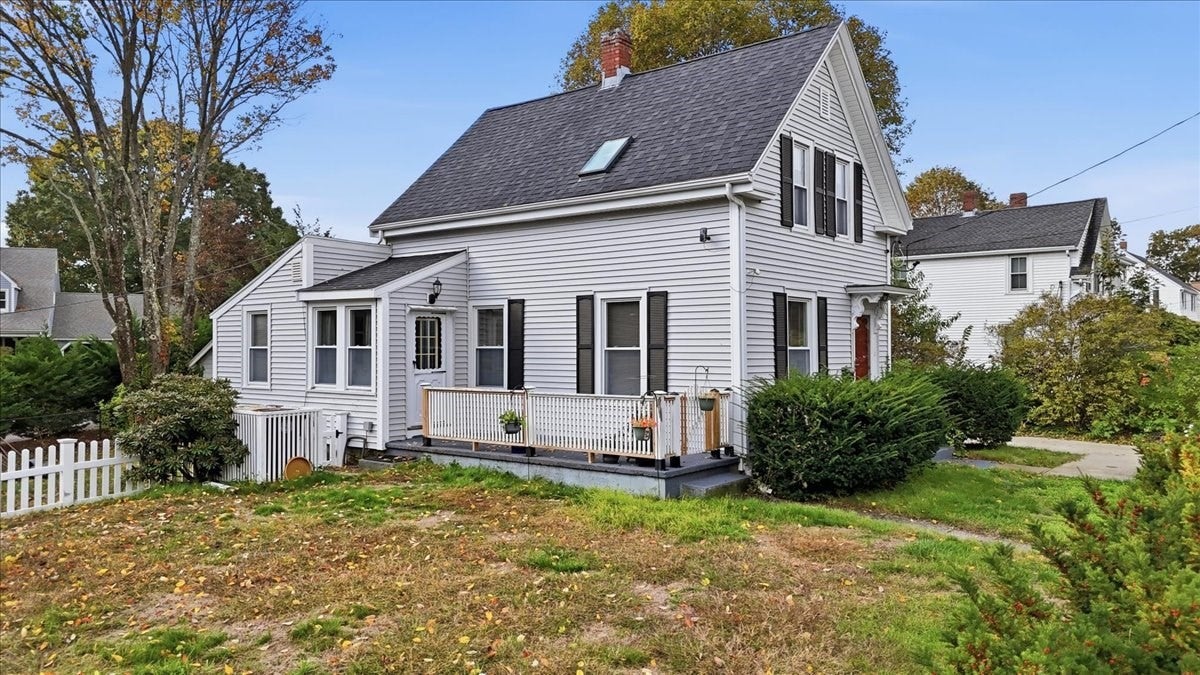 140 Lake St