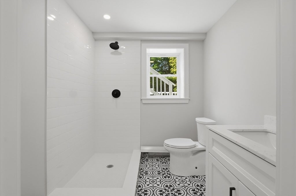 223 Clark Rd, Plymouth, MA Photo #21