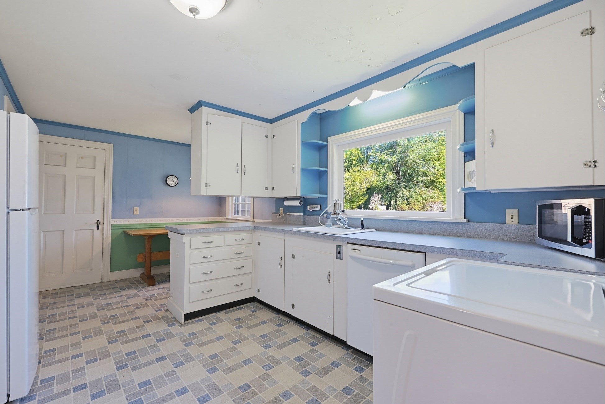 24 Stark Rd, Worcester, MA, 24 Stark Rd, Worcester, MA Photo #5