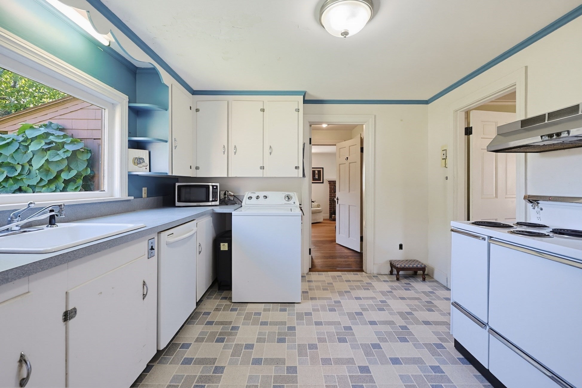 24 Stark Rd, Worcester, MA, 24 Stark Rd, Worcester, MA Photo #9
