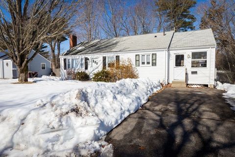 Photo of 78 Circuit Rd, Weymouth, MA 02190 (MLS # 73484324)