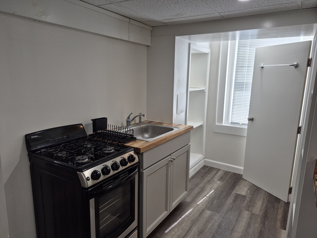 126 W. Wyoming B