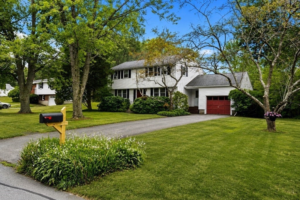 4 Heard Drive, Ipswich, MA Photo #2