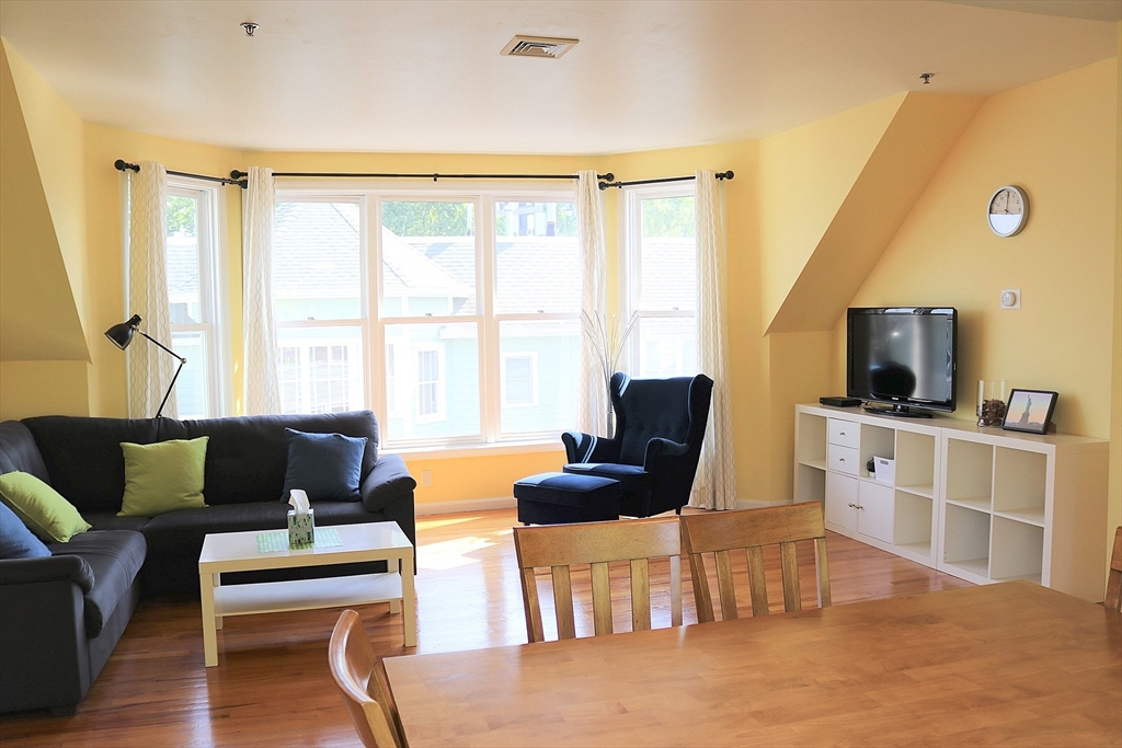 205 Richdale Ave A20