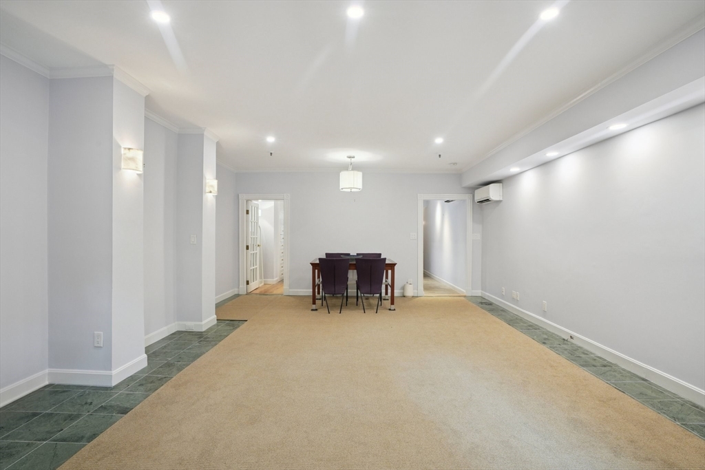 261 Marlborough St 1