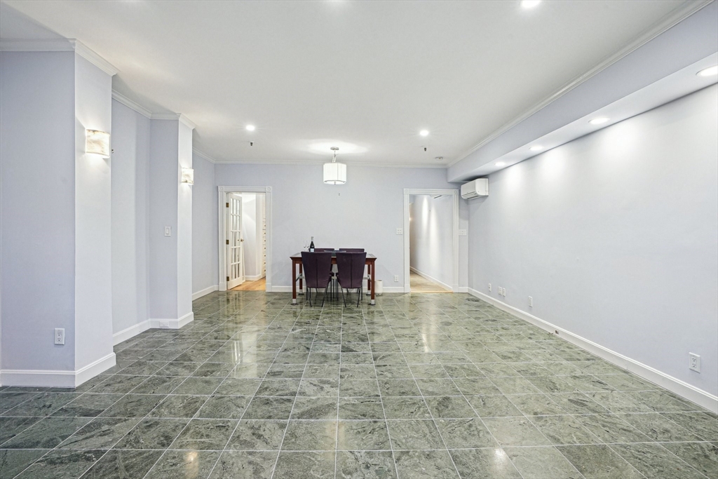261 Marlborough St 1
