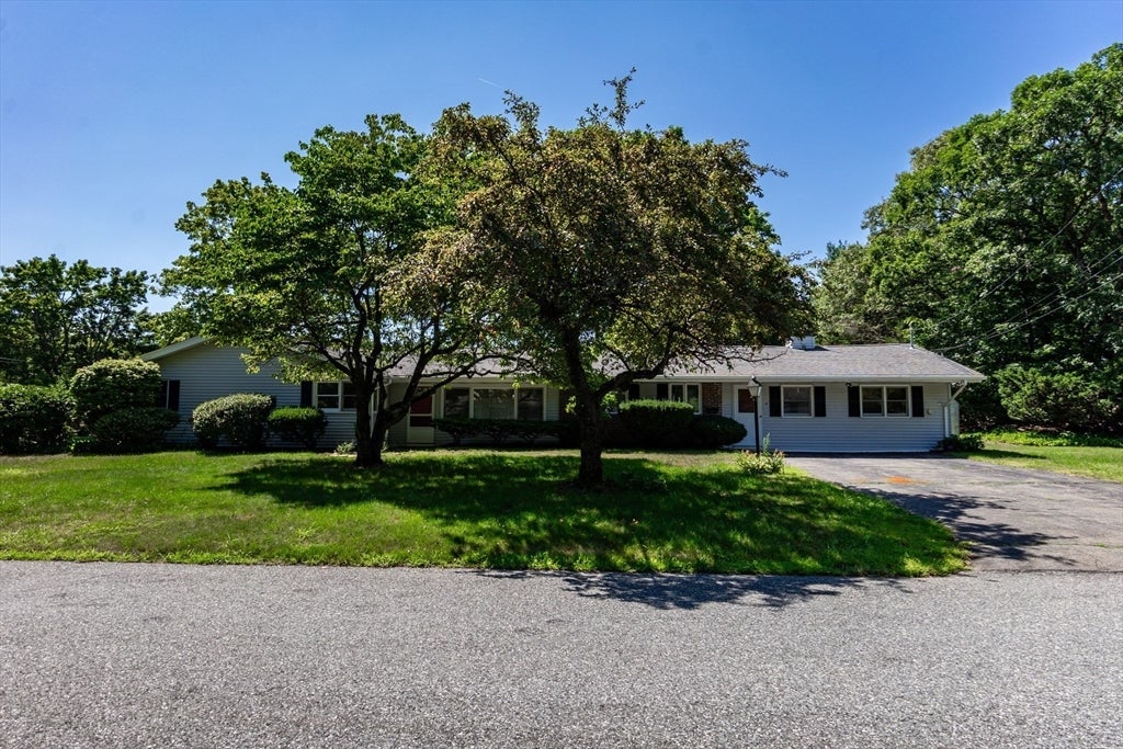 4 Craig Rd
