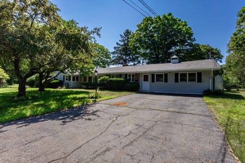 Photo of 4 Craig Rd, Framingham, MA 01701 (MLS # 73568222)