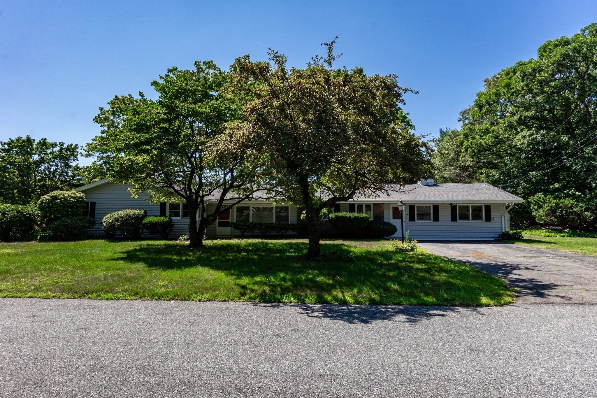 4 Craig Rd