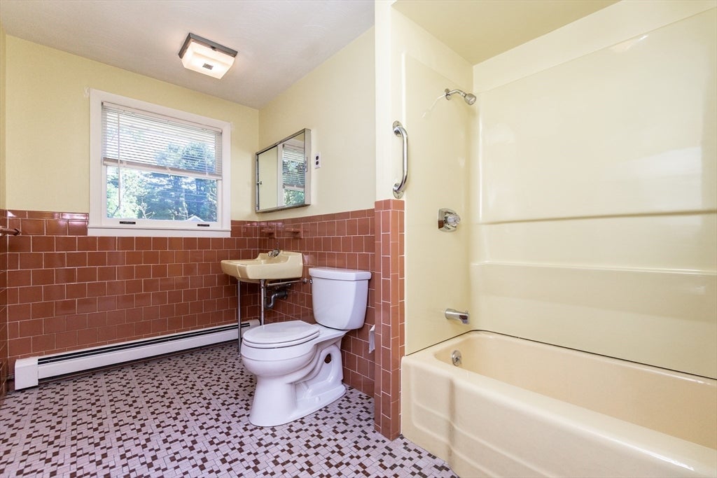 4 Craig Rd, Framingham, MA, 4 Craig Rd, Framingham, MA Photo #13