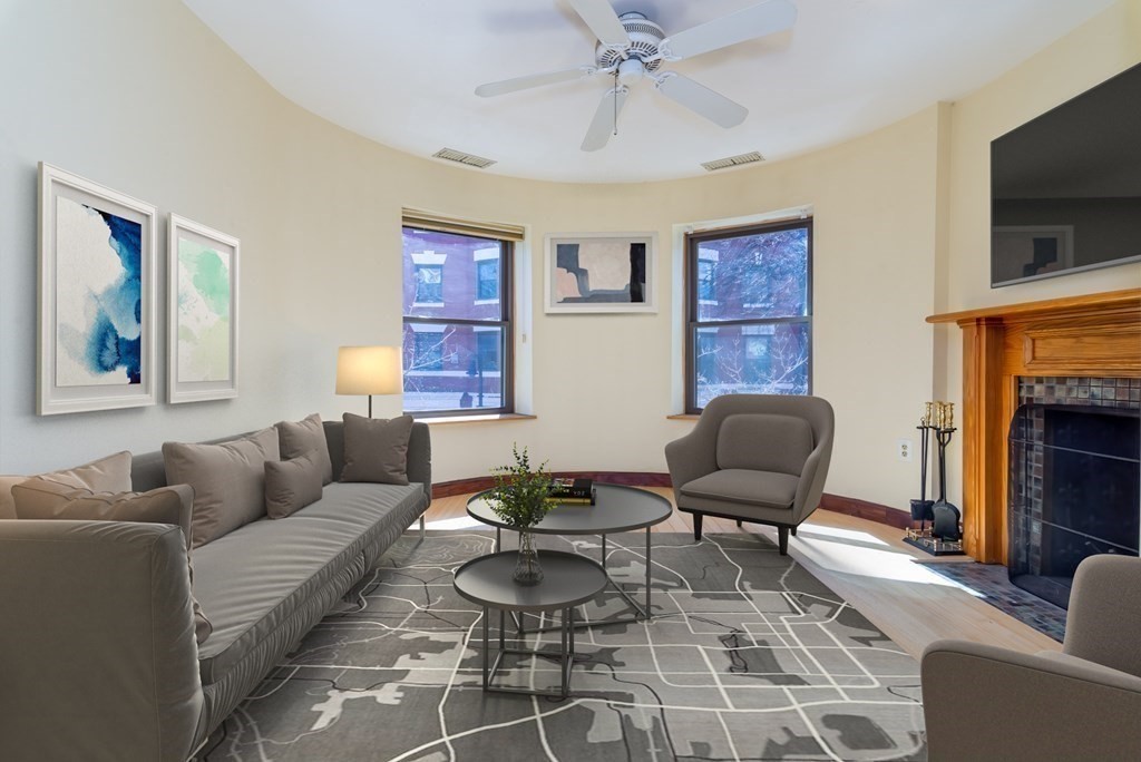 103 Gainsborough St 203