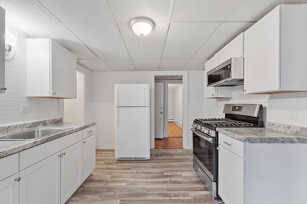 8 Main Street 2 F