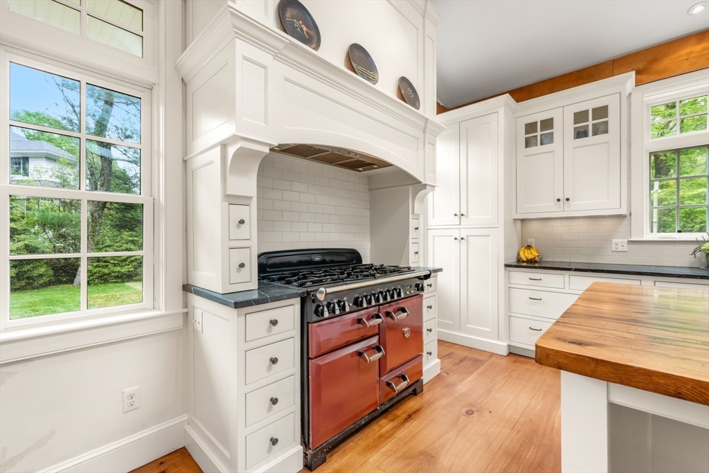 41 Longmeadow Road, Wellesley, MA, 41 Longmeadow Road, Wellesley, MA Photo #12